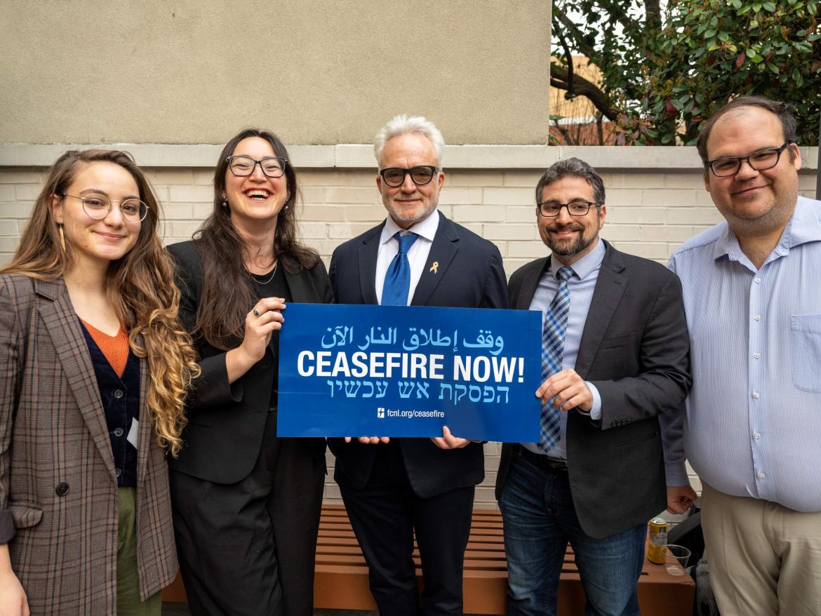 Bradley Whitford & FCNL advocates, Ceasefire sign