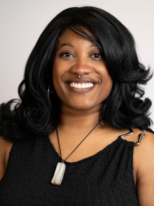 Jada Weathers headshot