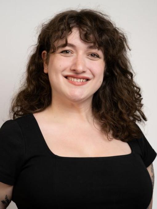 Sarah Weill-Jones headshot